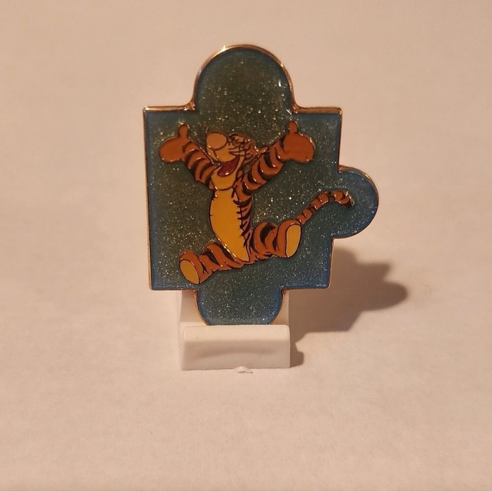Vintage Disney Tigger Pin